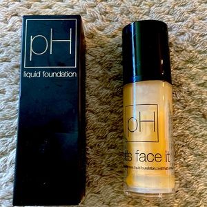 pH liquid foundation porcelain